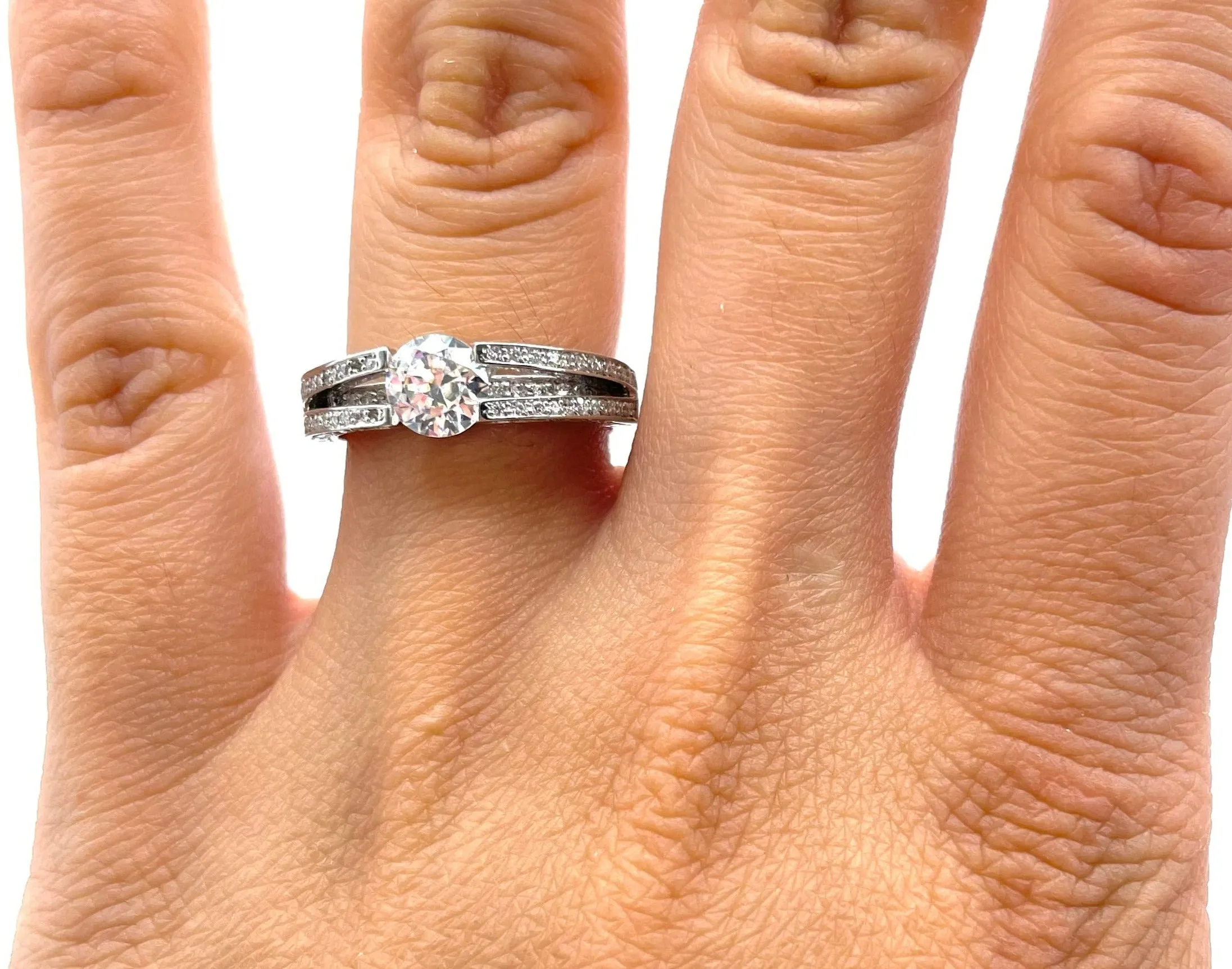 Verragio Ladies Round Cut Platinum Engagement Ring