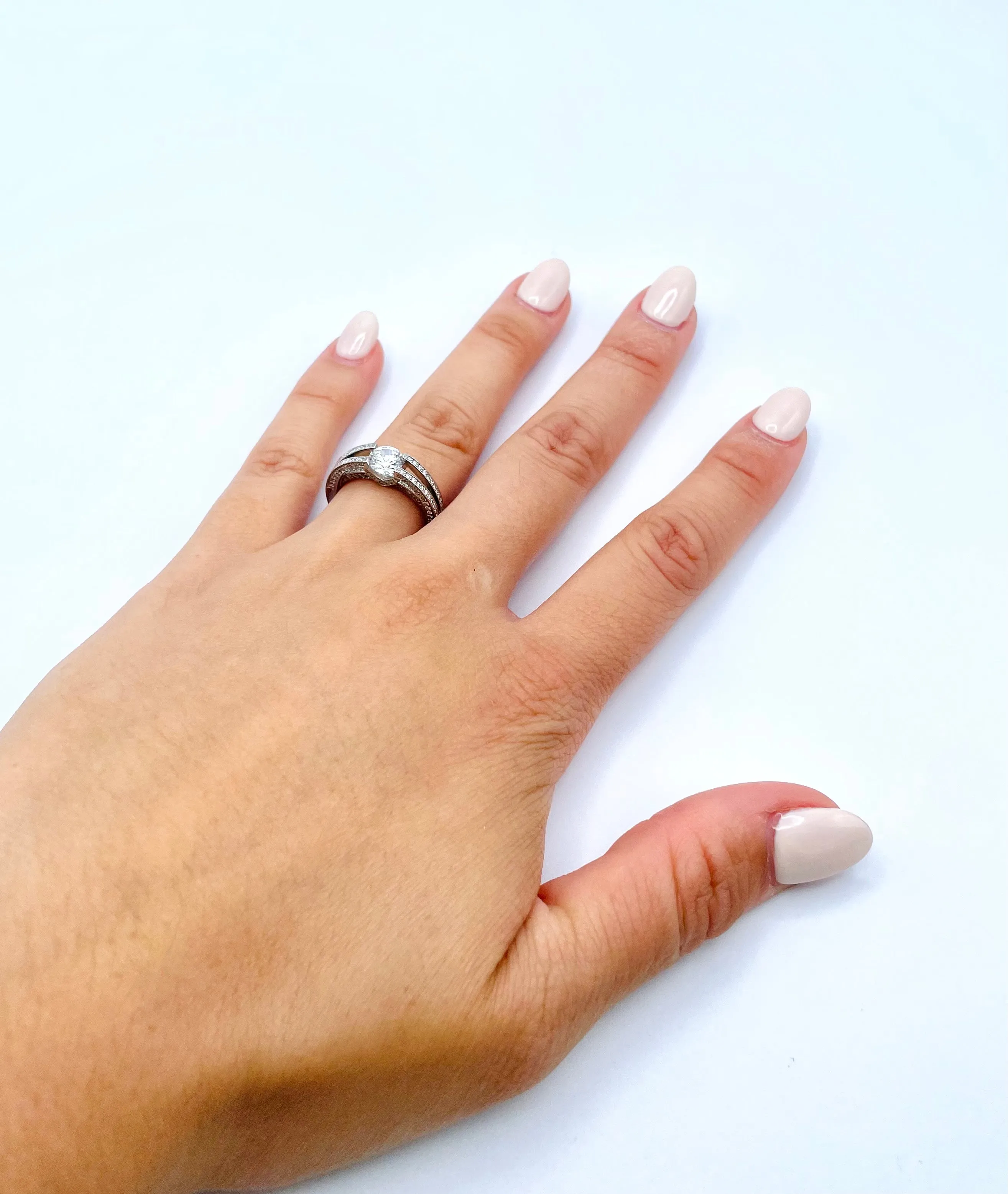 Verragio Ladies Round Cut Platinum Engagement Ring