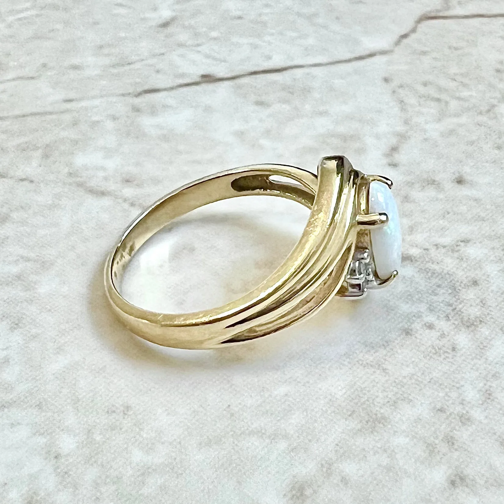 Vintage 14 Karat Yellow Gold Natural Opal & Diamond Cocktail Ring