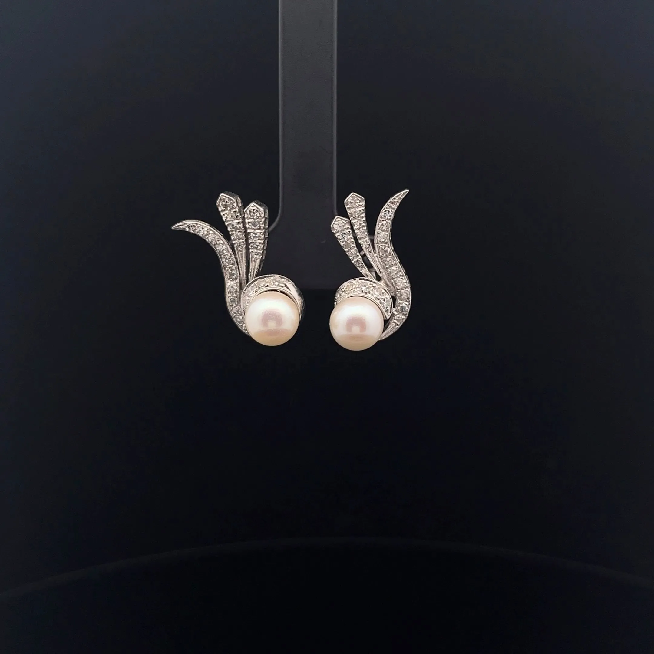 Vintage 14k White Gold .50ct F VS2 Round Diamond and Fresh Water White Pearl 7mm Earrings