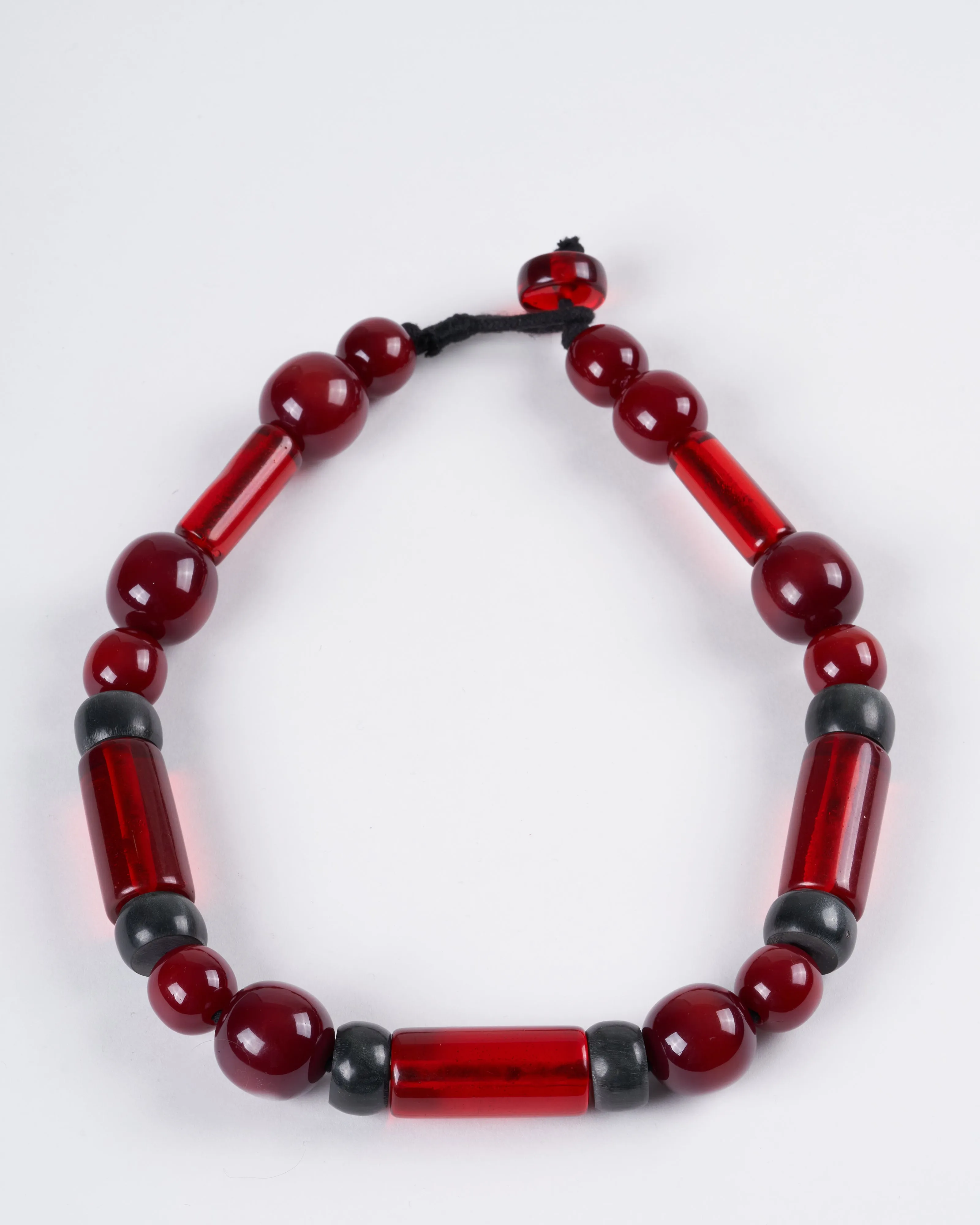 vintage acrylic beaded necklace - red multi