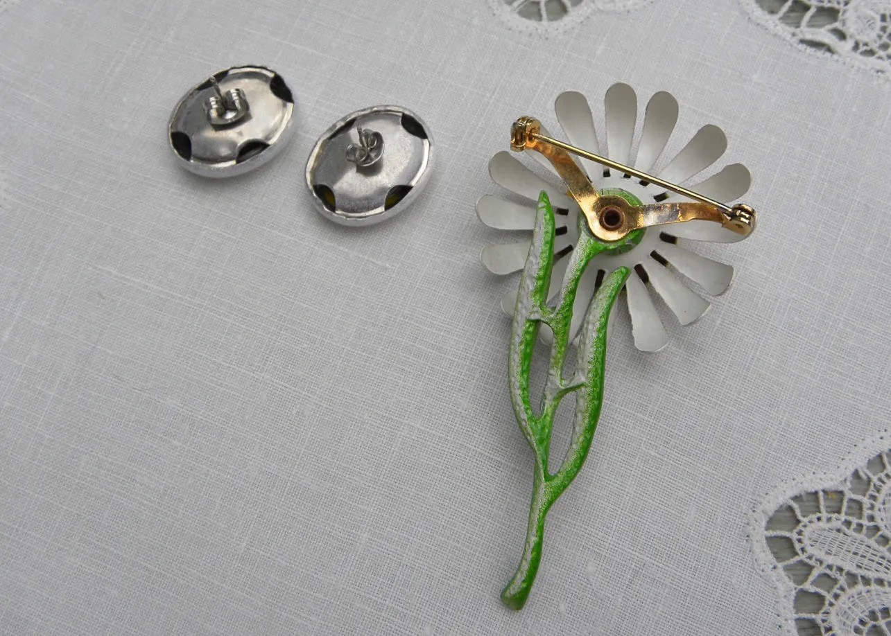 Vintage Enameled Daisy with Stem Pin and Earrings