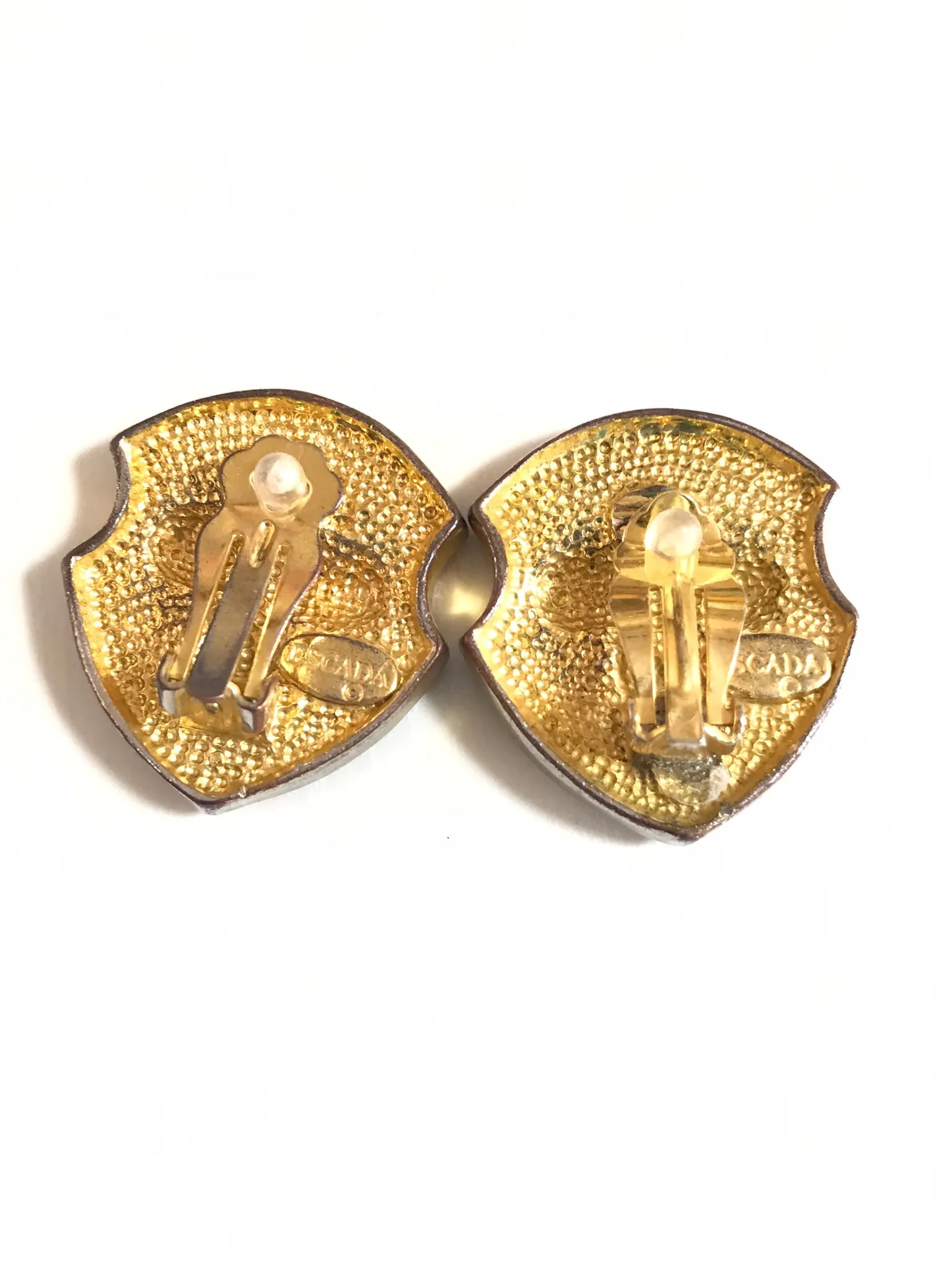 Vintage ESCADA black and golden flag design earrings. Unique but classic jewelry. 0403282