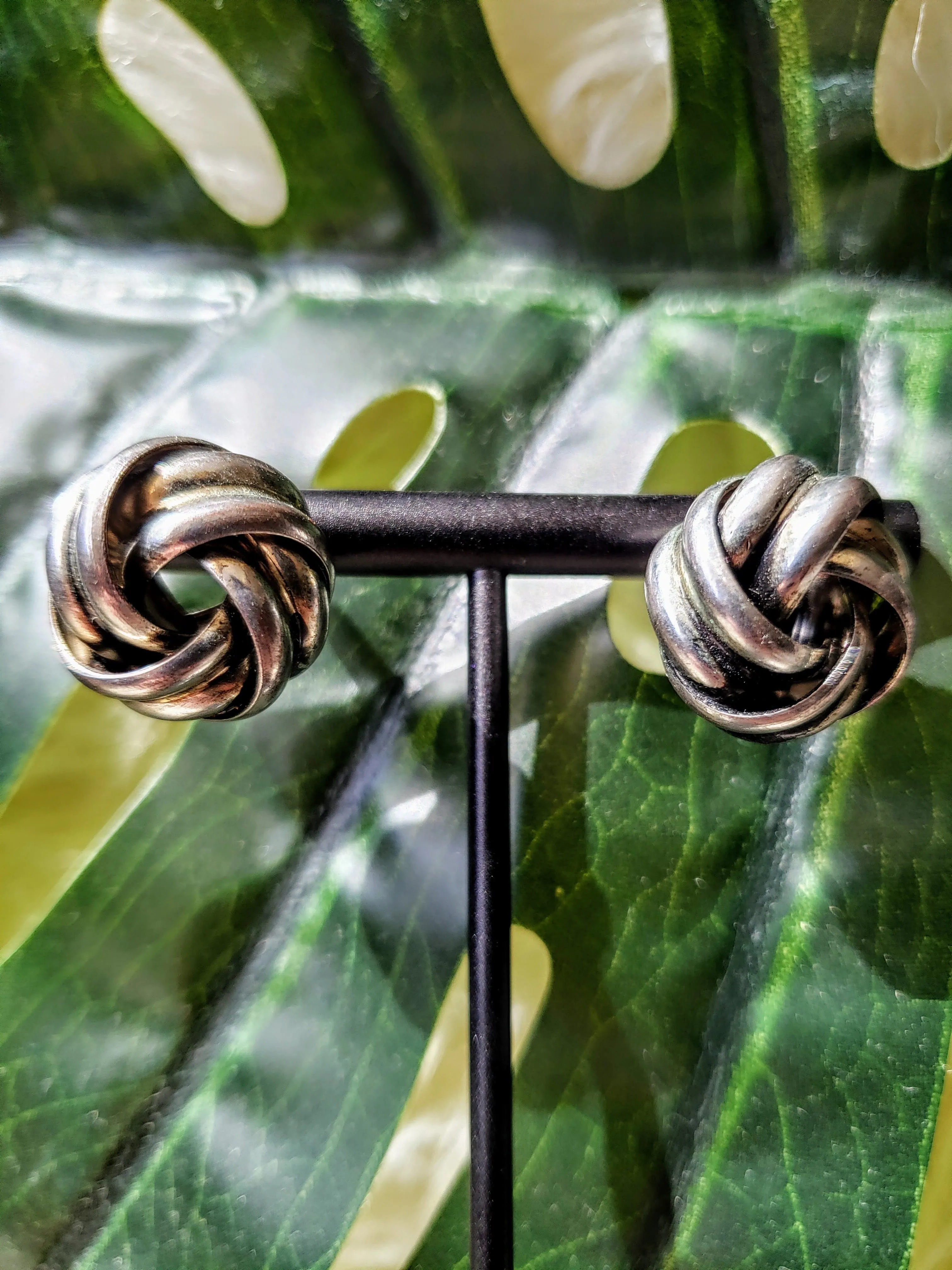 Vintage - Gold Twist Knot Earrings