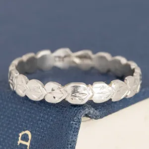 Vintage Leaf Motif Wedding Band