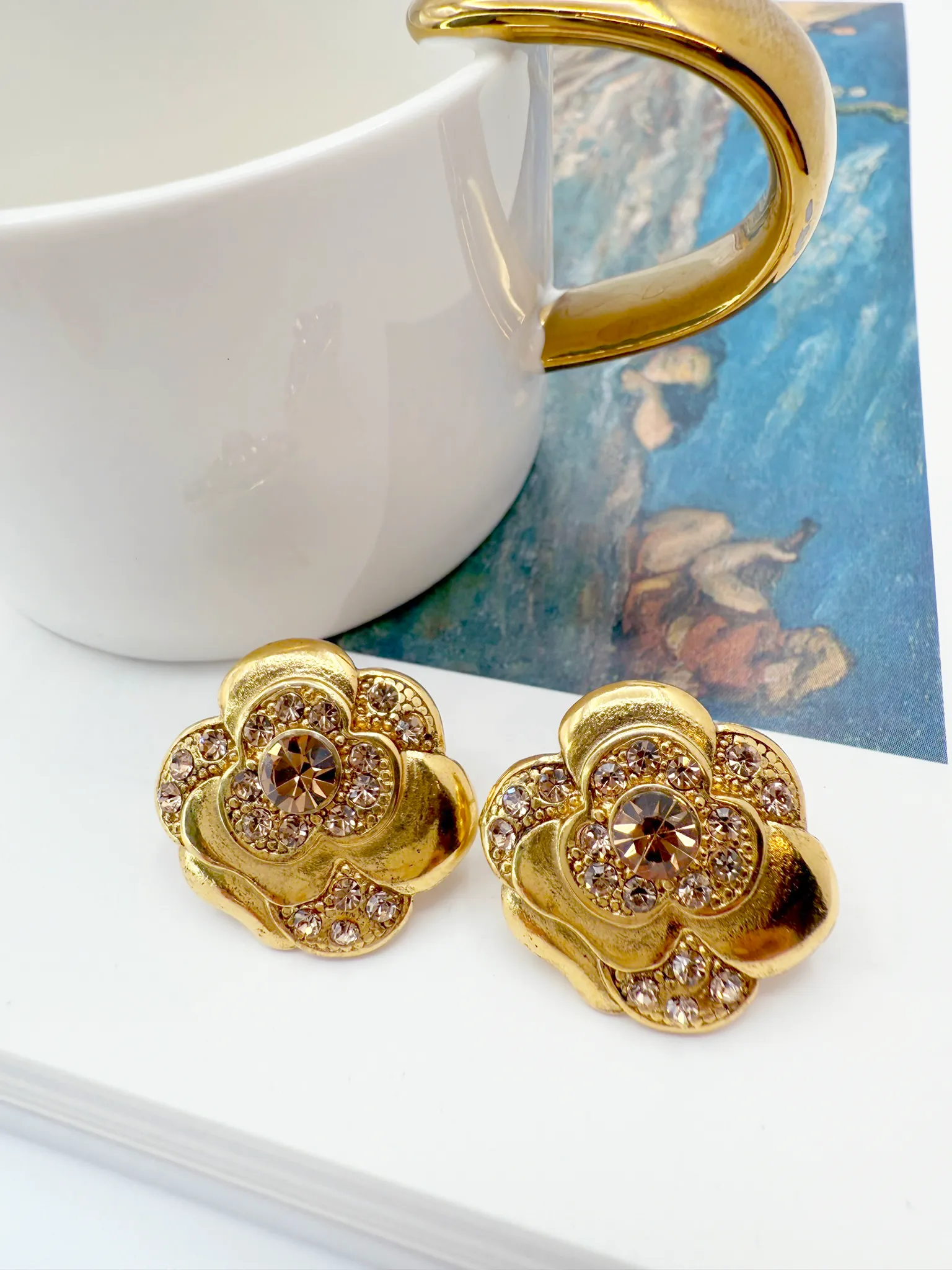 Vintage Rose Crystal Stud Earrings – Gold-Plated Floral Design