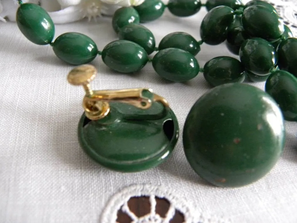 Vintage St. Patrick's Day Green Beaded Necklace and Earrings
