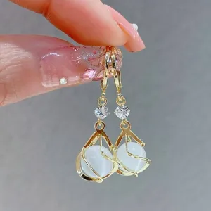 VINTAGE WHITE OPAL DANGLING GOLDEN EARRINGS